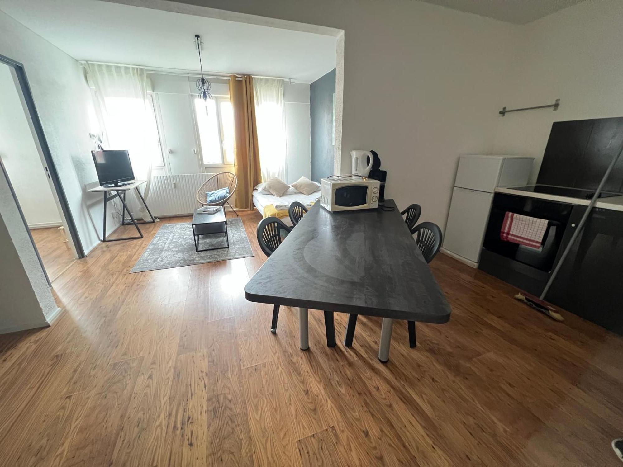Mon Palmier Grand Appartement Parking Un-Sejour-A-Part Metz Ngoại thất bức ảnh